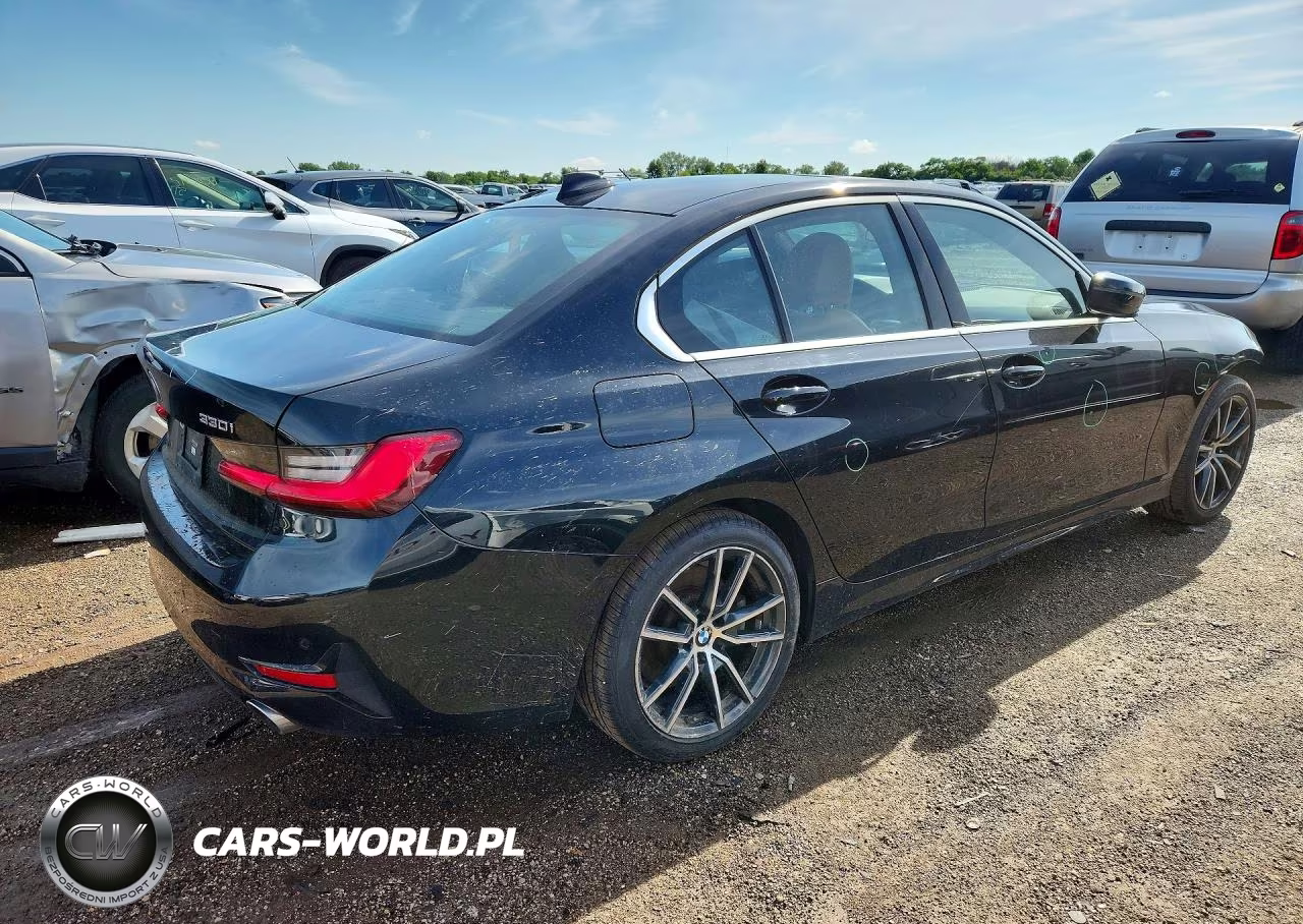 2019 BMW 330Xi VIN:WBA5R7C58KAJ80625 - 3
