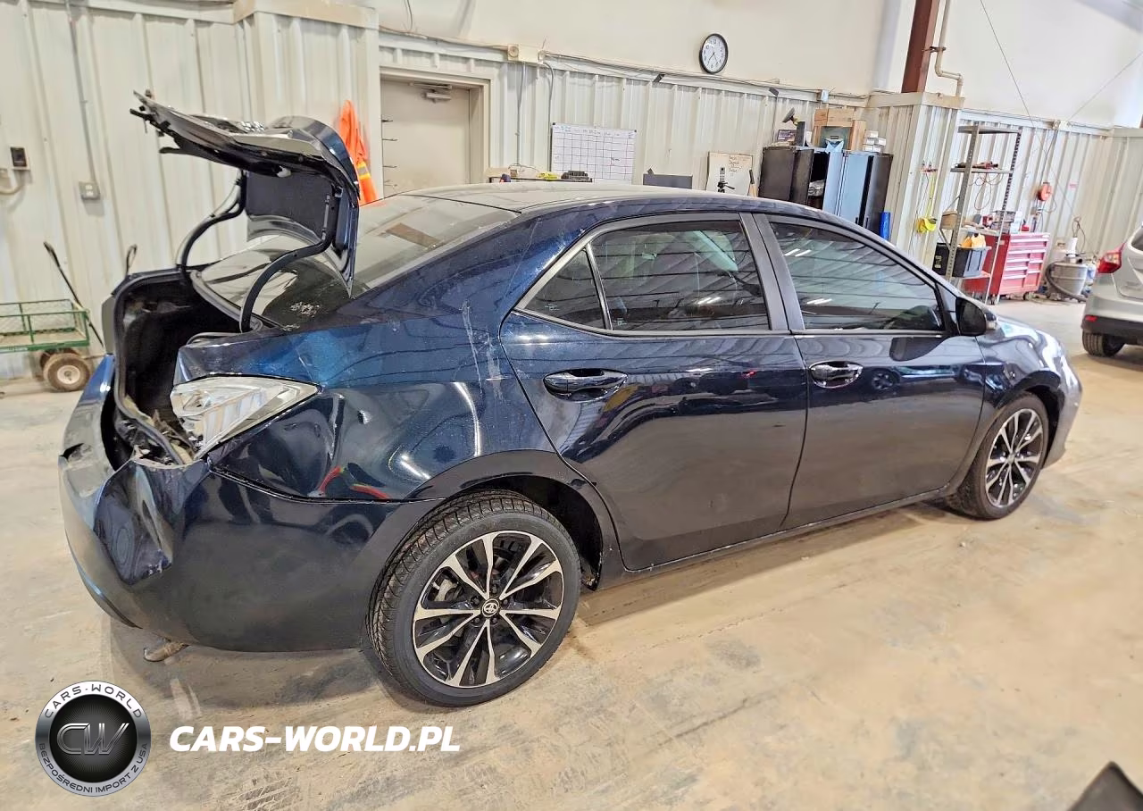 2018 Toyota Corolla Se VIN:2T1BURHEXJC091657 - 3