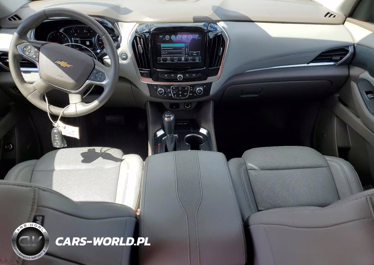 2018 Chevrolet Traverse Premier VIN:1GNERKKW0JJ177658 - 8