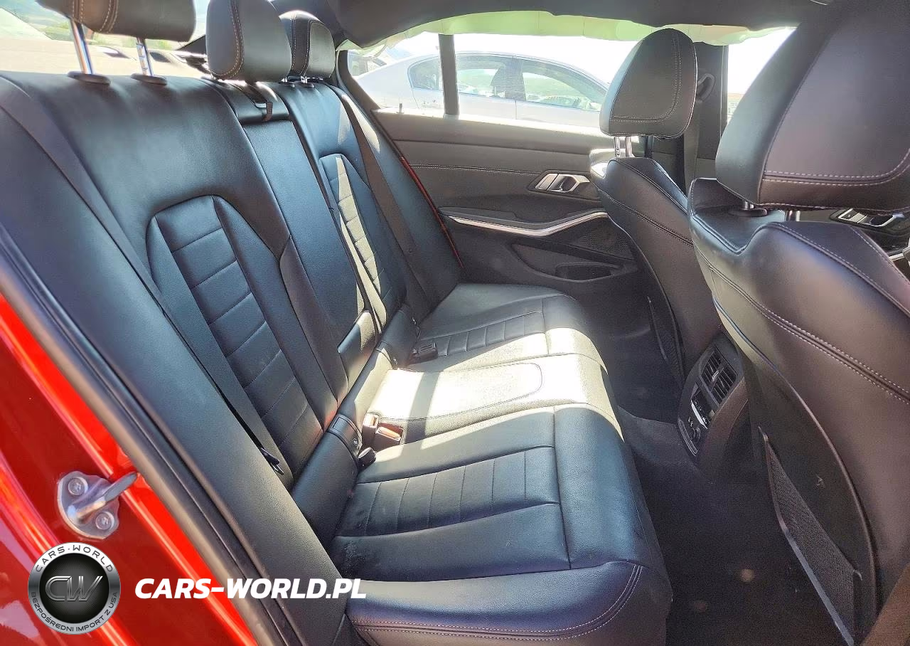 2019 BMW 330Xi VIN:WBA5R7C58KAJ83573 - 10