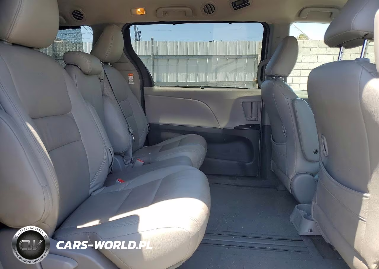 2015 Toyota Sienna Le VIN:5TDKK3DC9FS552336 - 11