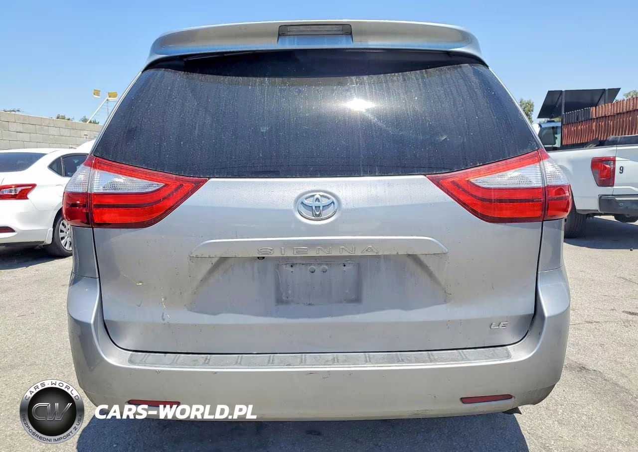 2015 Toyota Sienna Le VIN:5TDKK3DC9FS552336 - 6