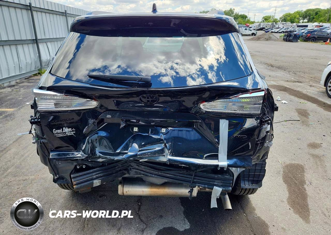 2022 Toyota Corolla Cross Le VIN:7MUBAABG1NV033931 - 6