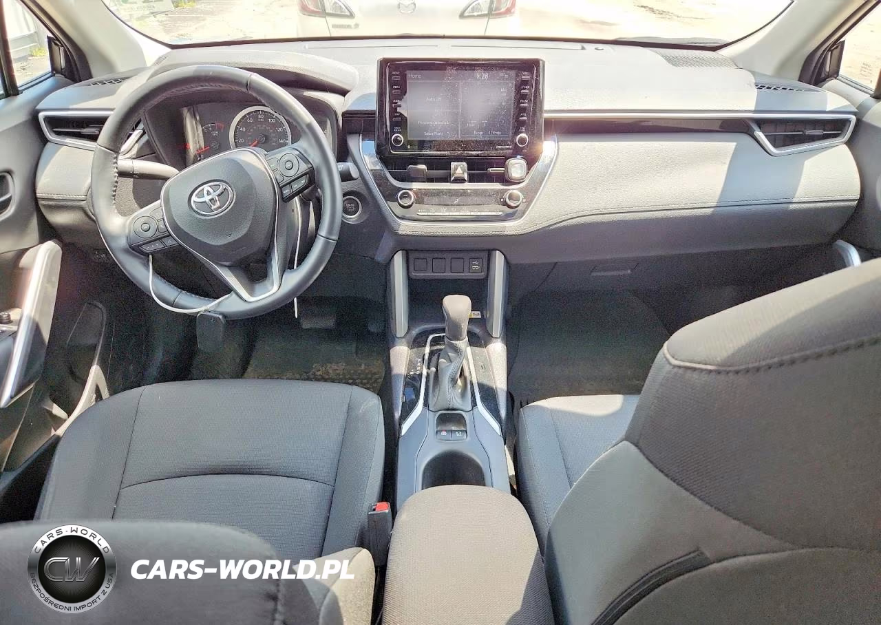 2022 Toyota Corolla Cross Le VIN:7MUBAABG1NV033931 - 8
