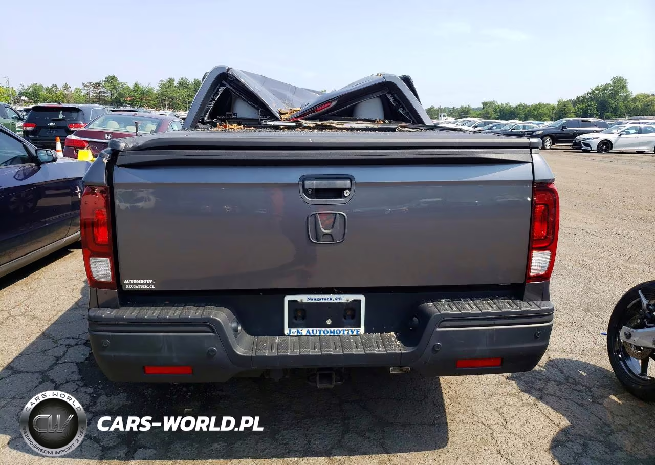2017 Honda Ridgeline Rtl VIN:5FPYK3F65HB007024 - 6