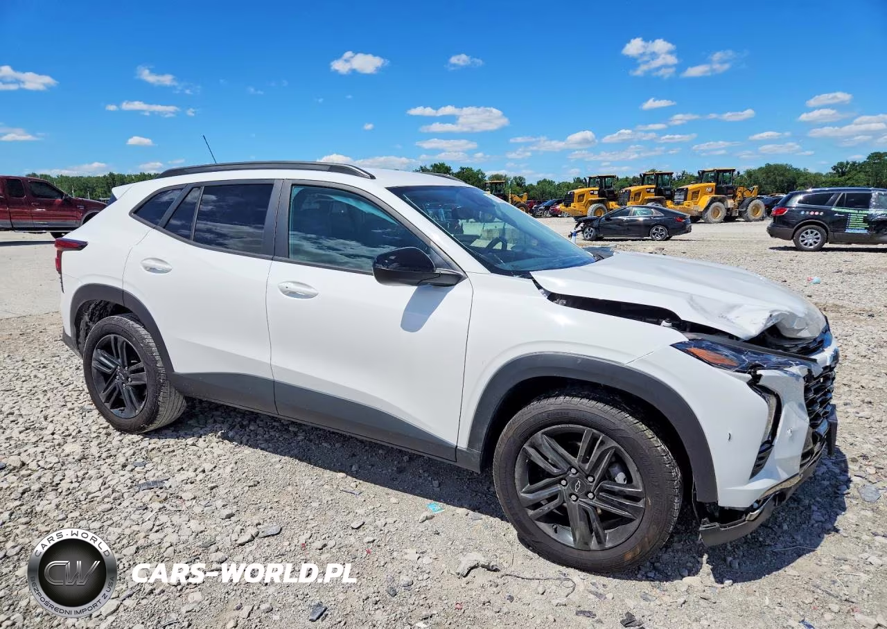 2025 Chevrolet Trax VIN:KL77LKEP2SC082979 - 4