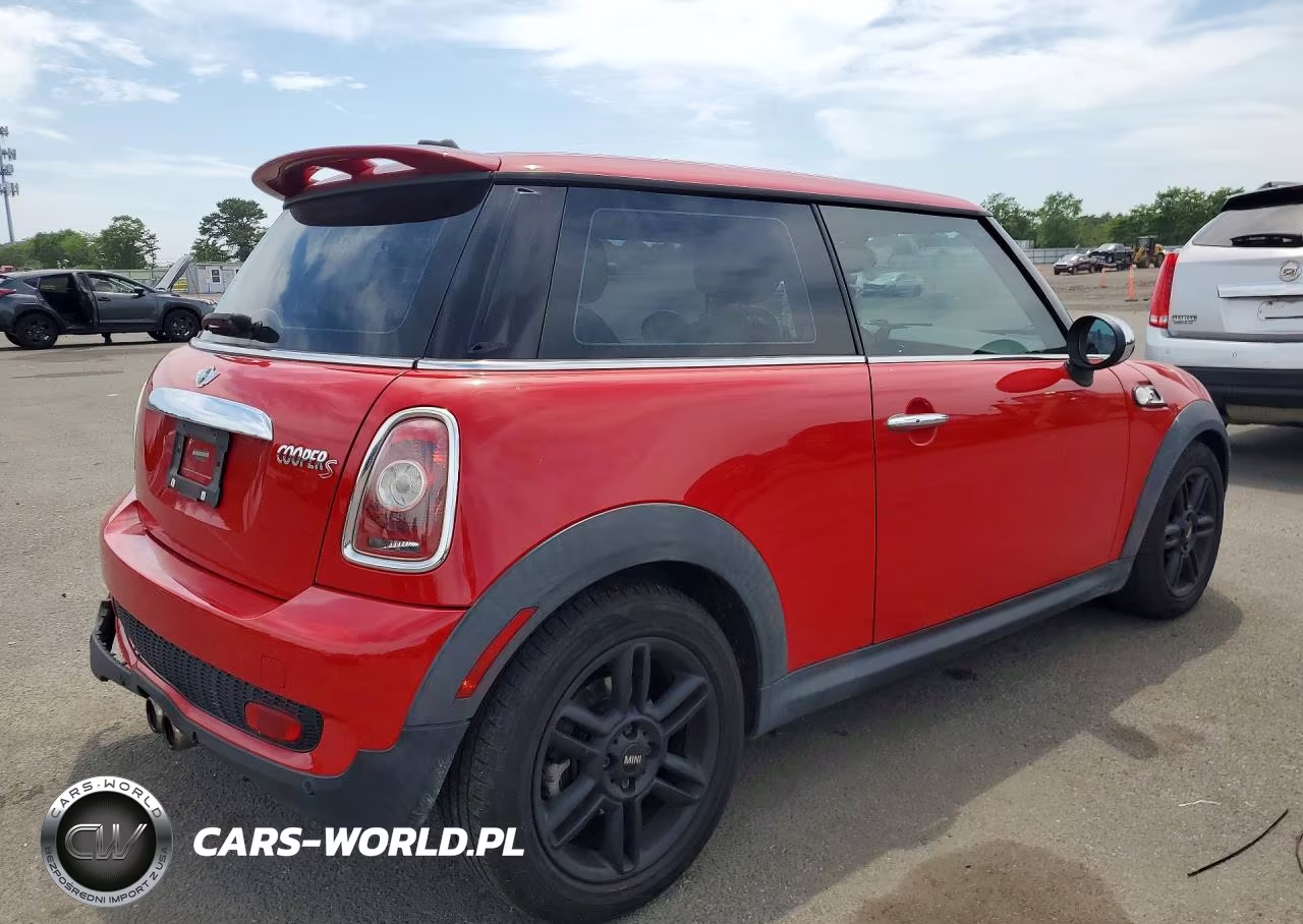 2009 Mini Cooper S VIN:WMWMF73589TW85129 - 3