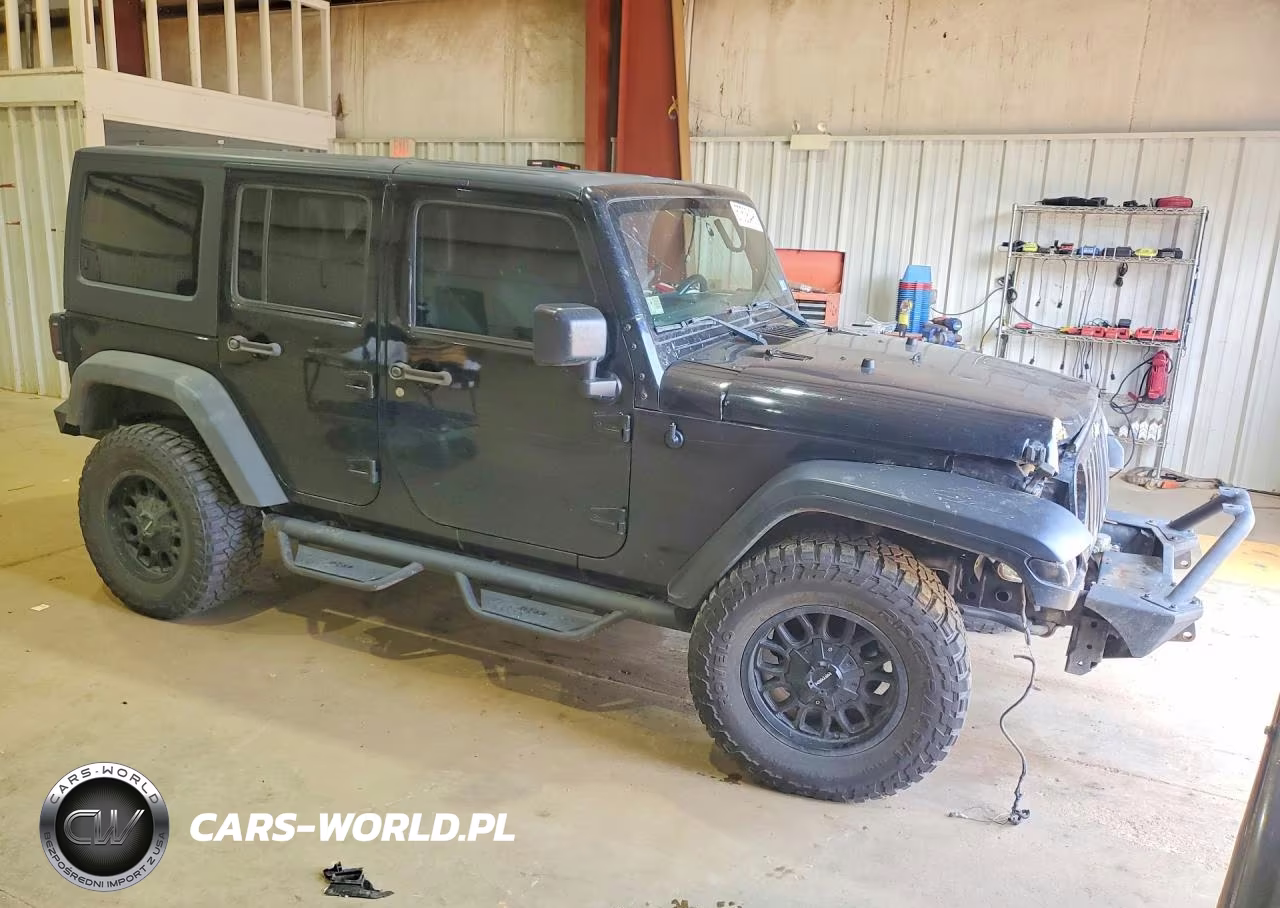 2017 Jeep Wrangler Unlimited Sport VIN:1C4BJWDGXHL608330 - 4