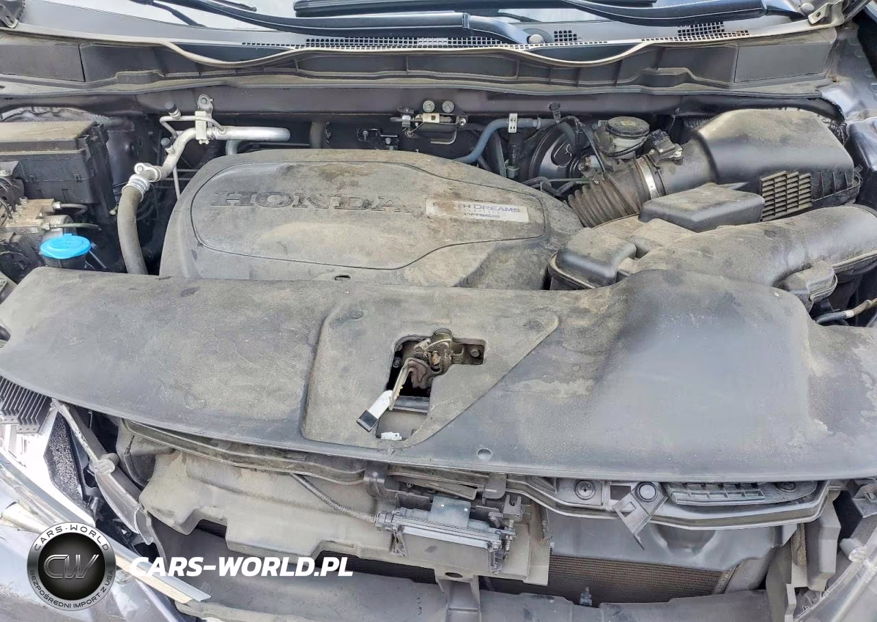 2018 Honda Odyssey Touring VIN:5FNRL6H82JB038389 - 11