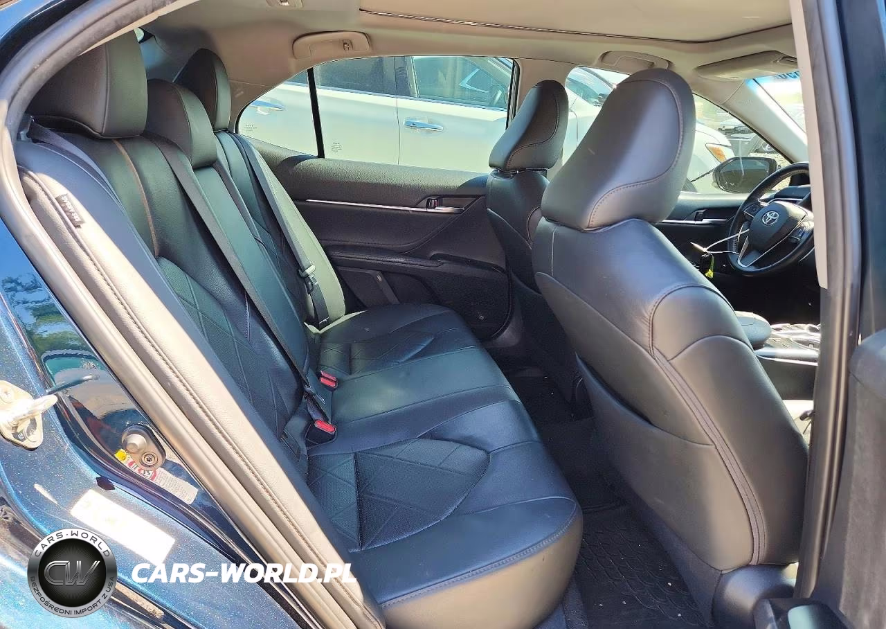 2018 Toyota Camry Xle V6 VIN:4T1BZ1HK1JU504699 - 10