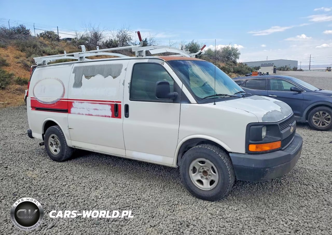 2008 Chevrolet Express G1500 VIN:1GCFG15X581109111 - 4