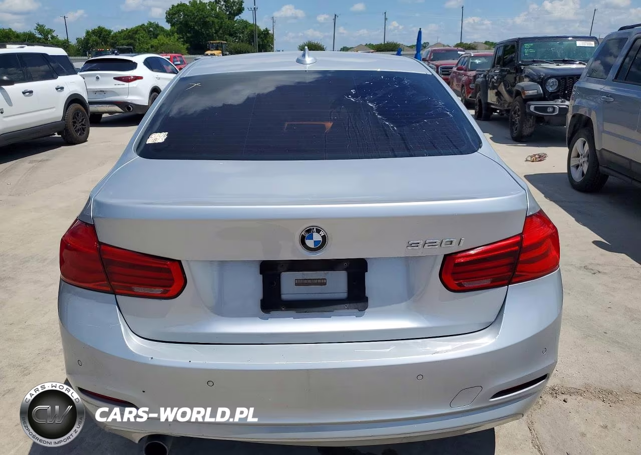 2017 BMW 320 I VIN:WBA8E1G57HNU13993 - 6