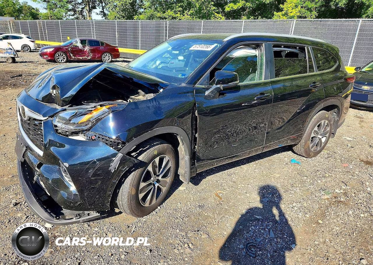 2025 Toyota Highlander Hybrid Xle – zdjęcie 1 z 13