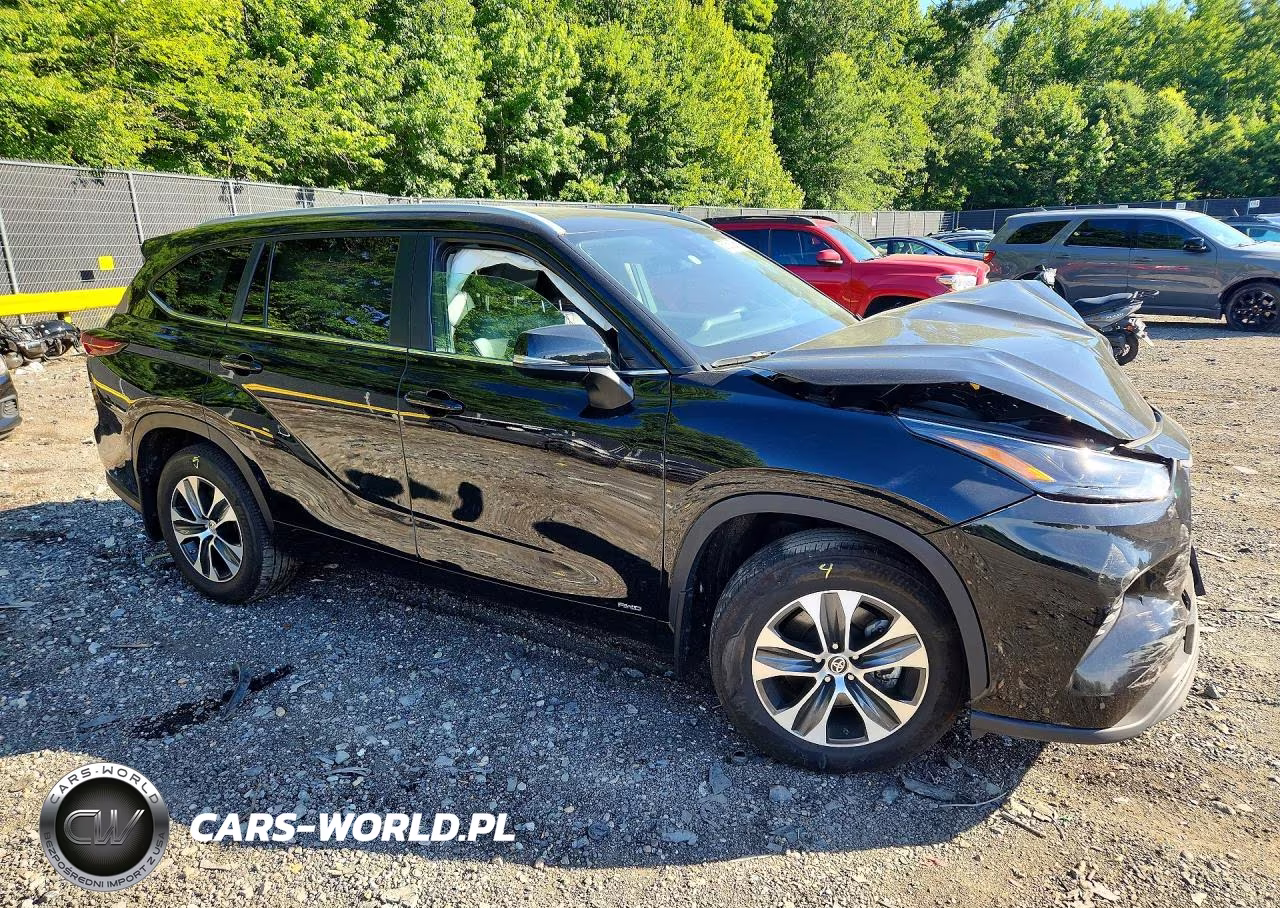 2025 Toyota Highlander Hybrid Xle VIN:5TDKBRCH0SS659222 - 4