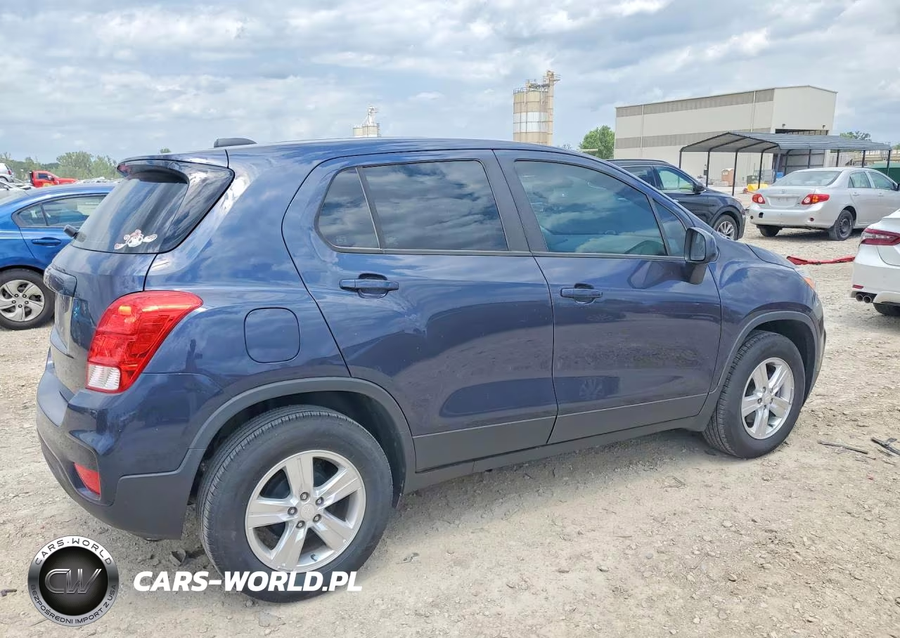 2019 Chevrolet Trax VIN:3GNCJKSB4KL282032 - 3