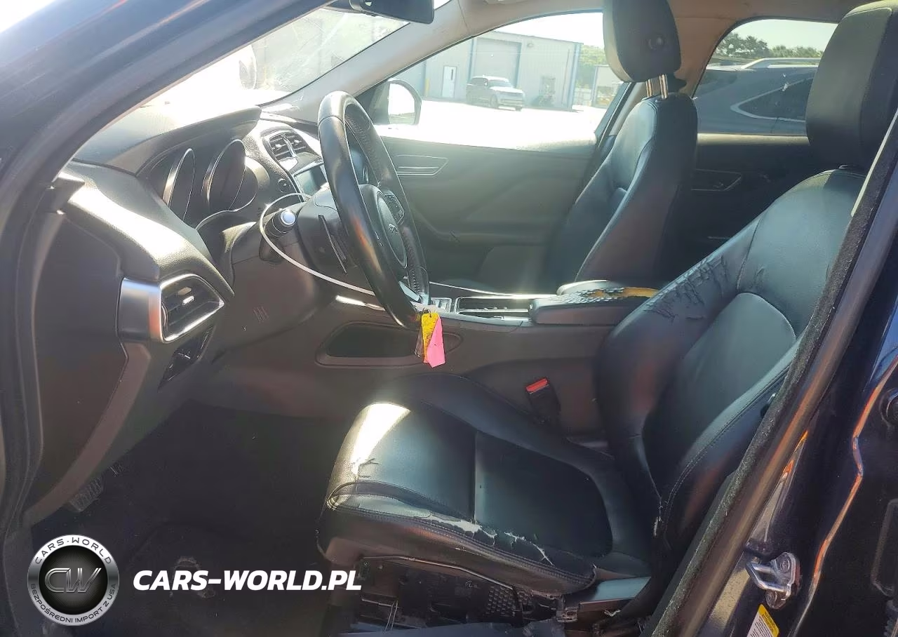 2018 Jaguar F-Pace Premium VIN:SADCJ2GX4JA236739 - 7
