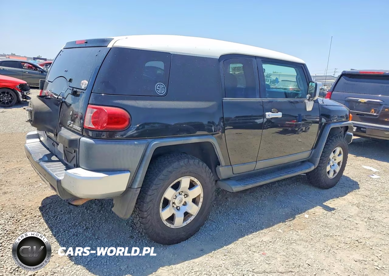 2007 Toyota Fj Cruiser Base VIN:JTEZU11F770017162 - 3