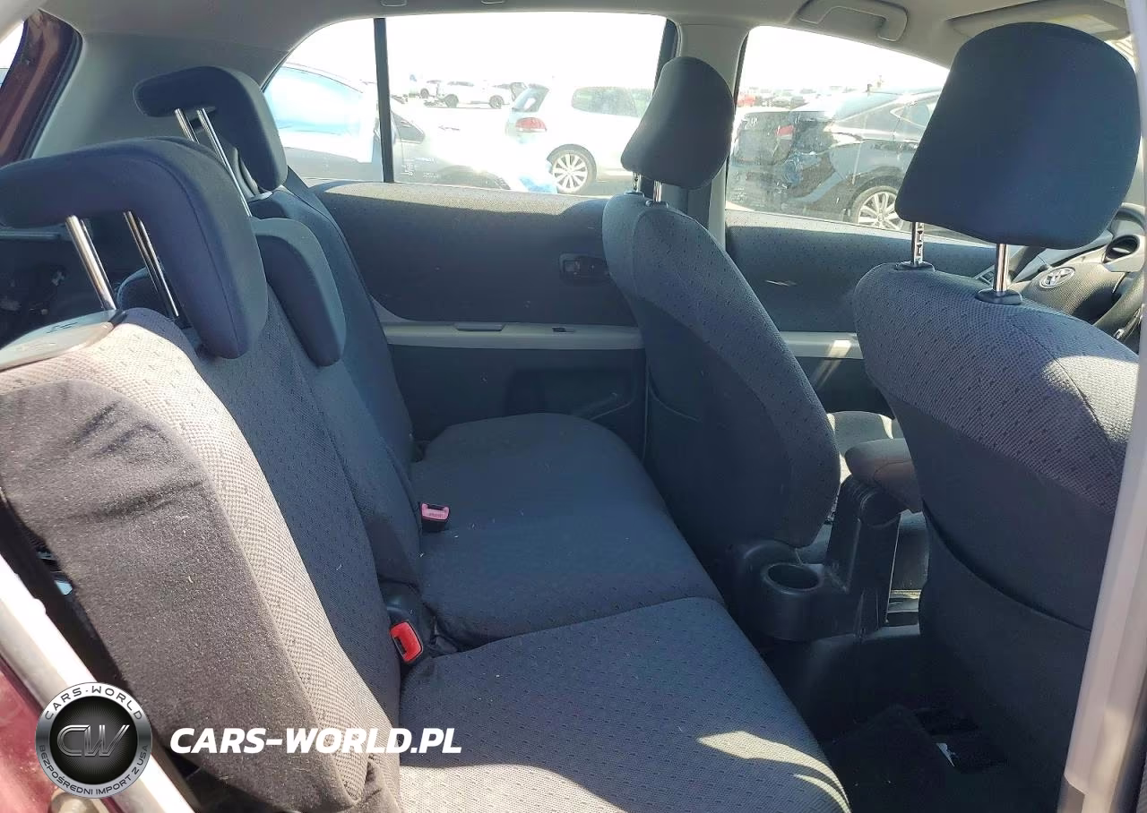 2009 Toyota Yaris Base VIN:JTDKT903X95221586 - 10