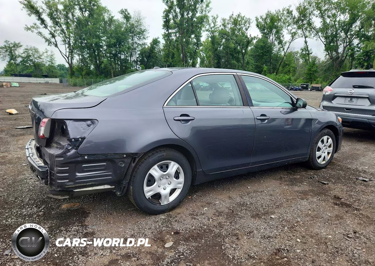 2010 Toyota Camry Le VIN:4T1BF3EK1AU032867 - 3