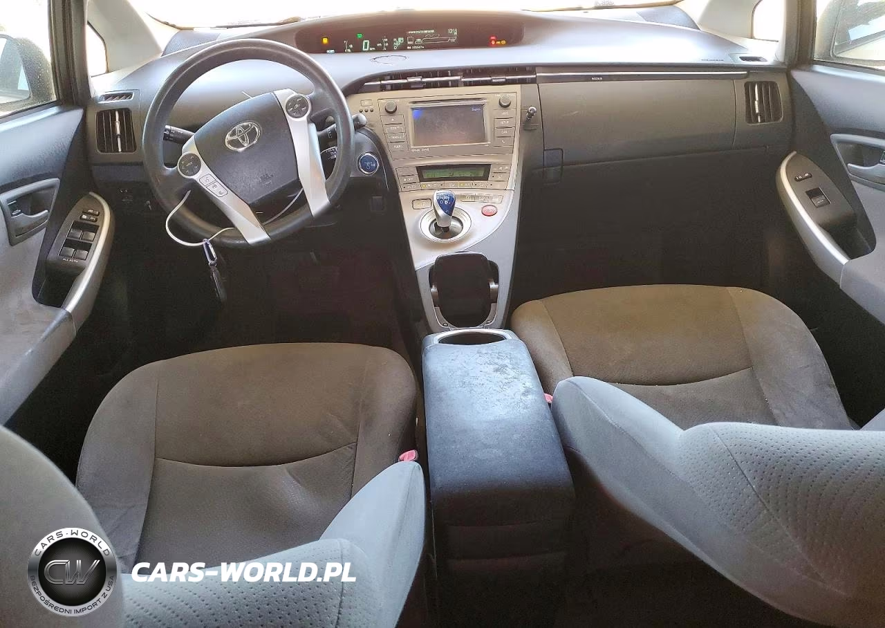 2013 Toyota Prius Three VIN:JTDKN3DU3D5653472 - 8