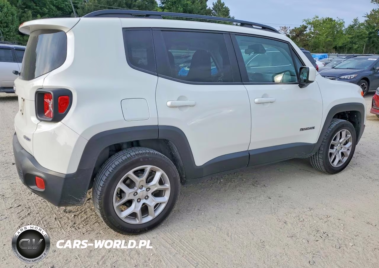 2018 Jeep Renegade Latitude VIN:ZACCJBBB6JPJ34508 - 3