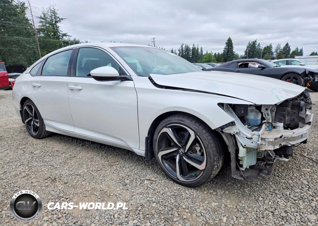 2018 Honda Accord Sport VIN:1HGCV1F32JA219318 - 4