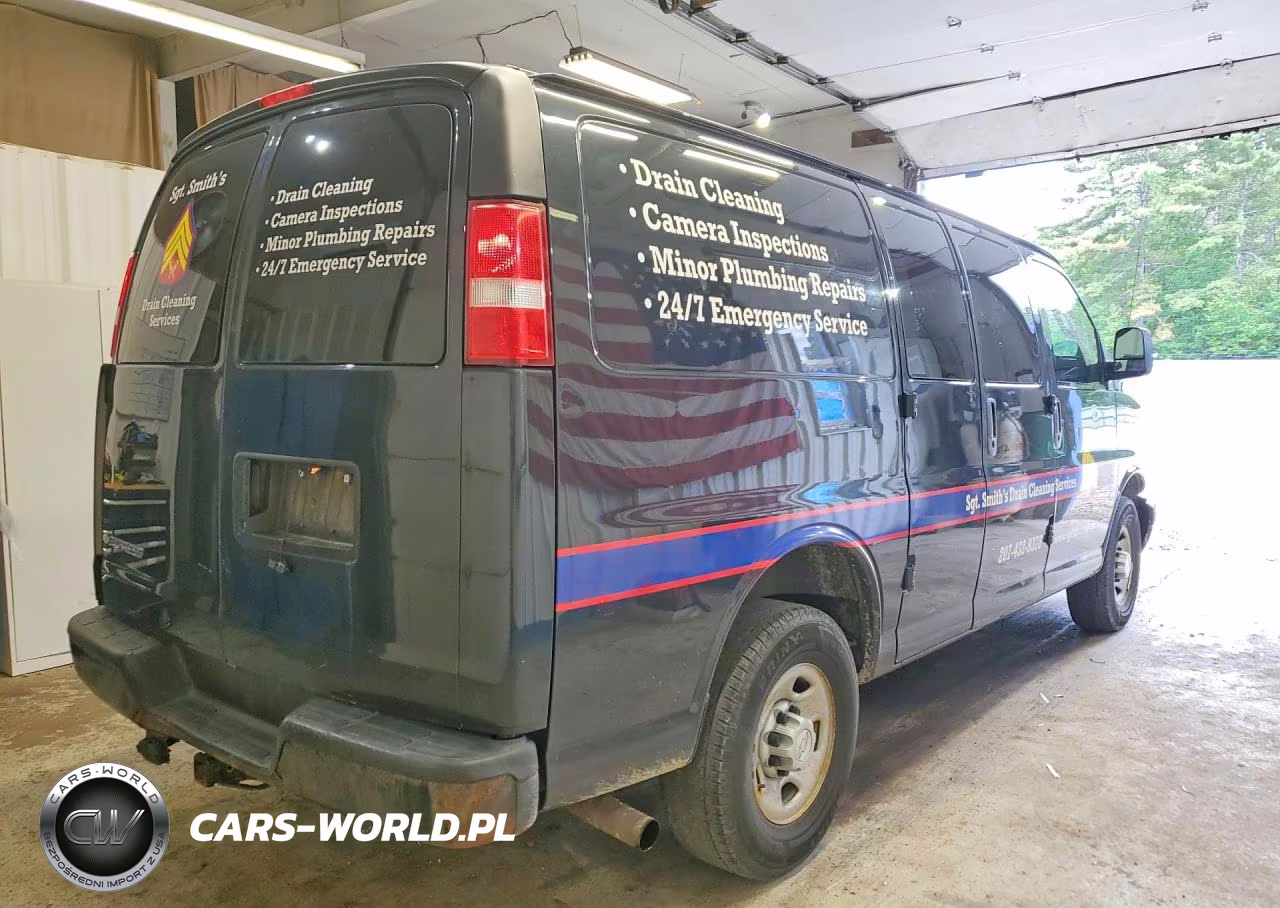 2017 Chevrolet Express G2500 VIN:1GCWGAFF1H1139017 - 3