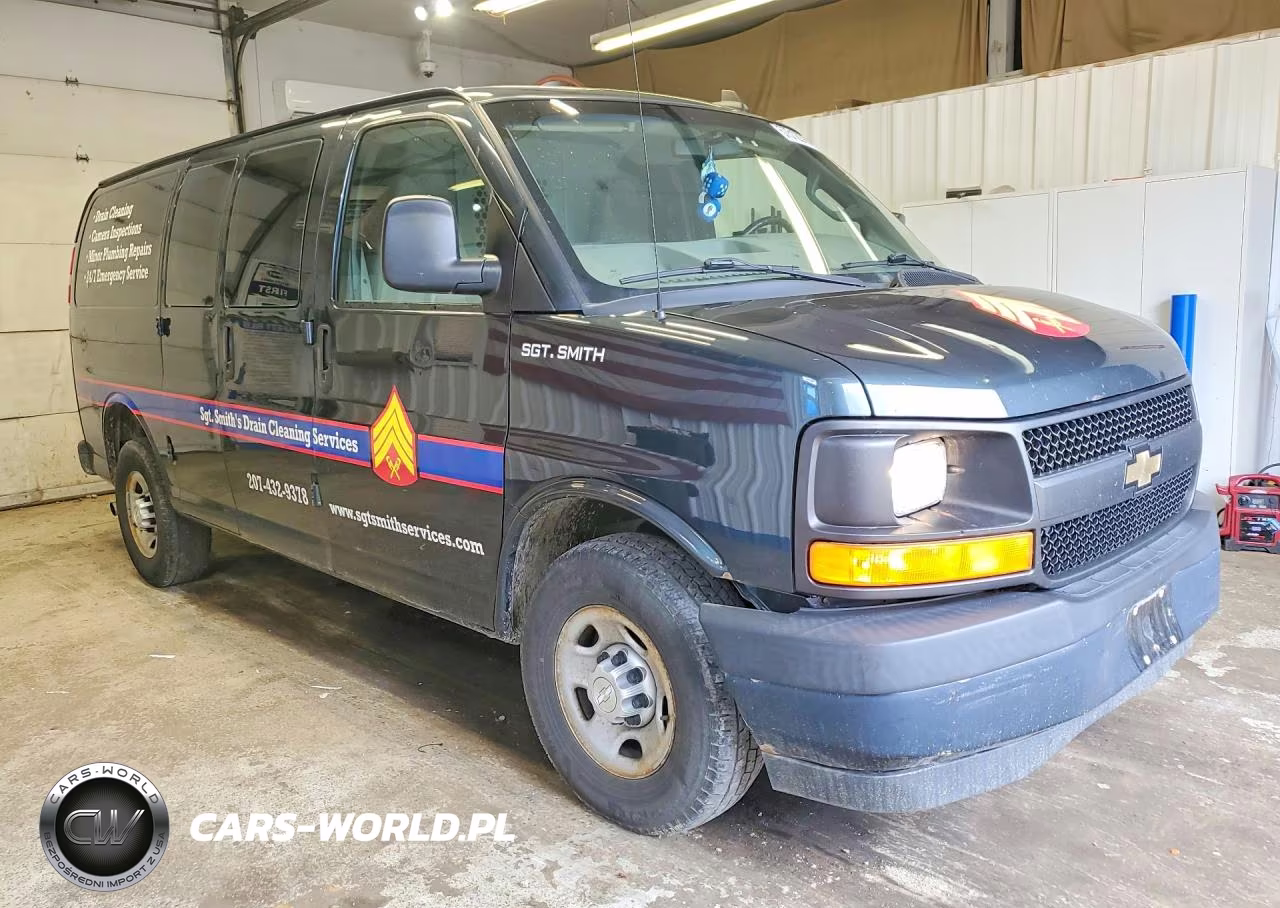 2017 Chevrolet Express G2500 VIN:1GCWGAFF1H1139017 - 4