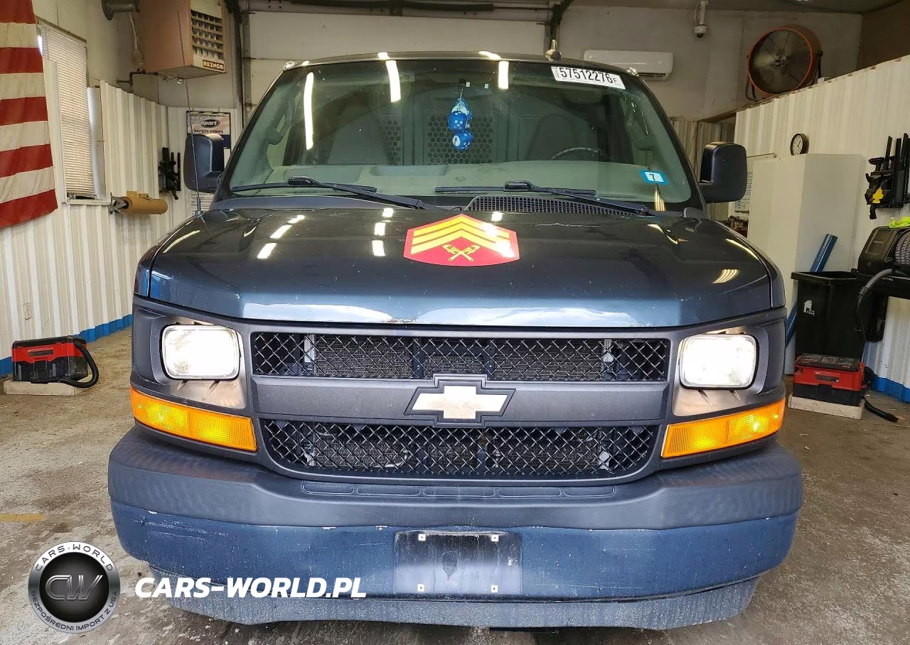 2017 Chevrolet Express G2500 VIN:1GCWGAFF1H1139017 - 5