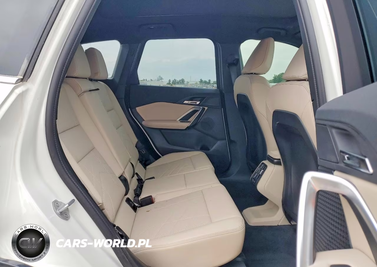 2025 BMW X1 xDrive28I VIN:WBX73EF05S5156540 - 11