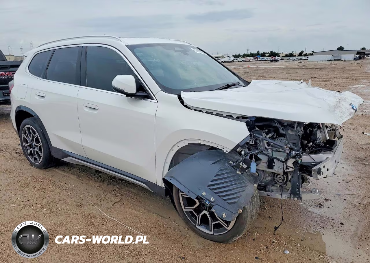 2025 BMW X1 xDrive28I VIN:WBX73EF05S5156540 - 4