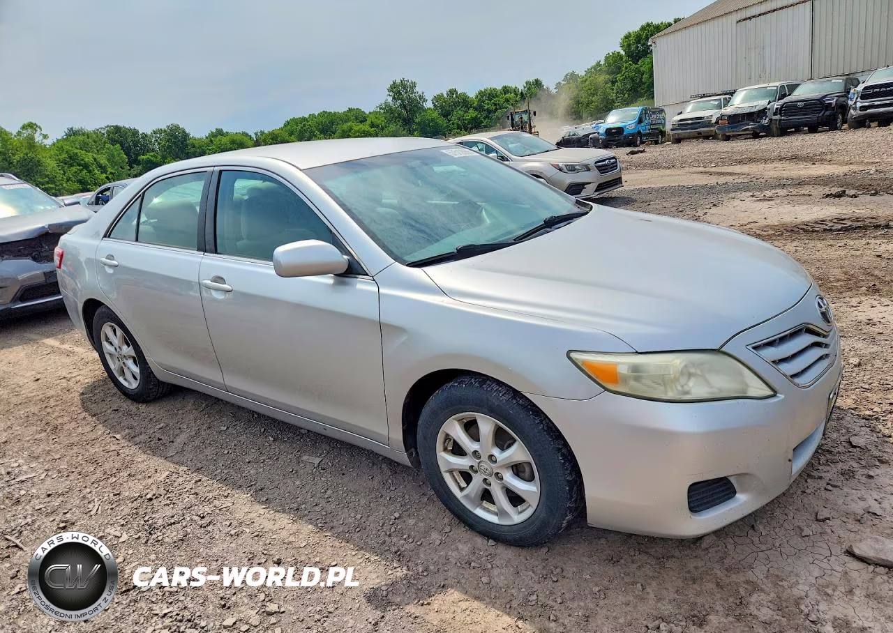 2011 Toyota Camry Le VIN:4T1BF3EK2BU675780 - 4