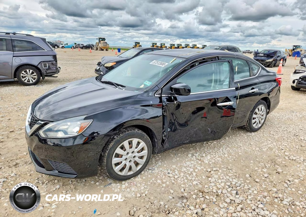 2017 Nissan Sentra S – zdjęcie 1 z 12