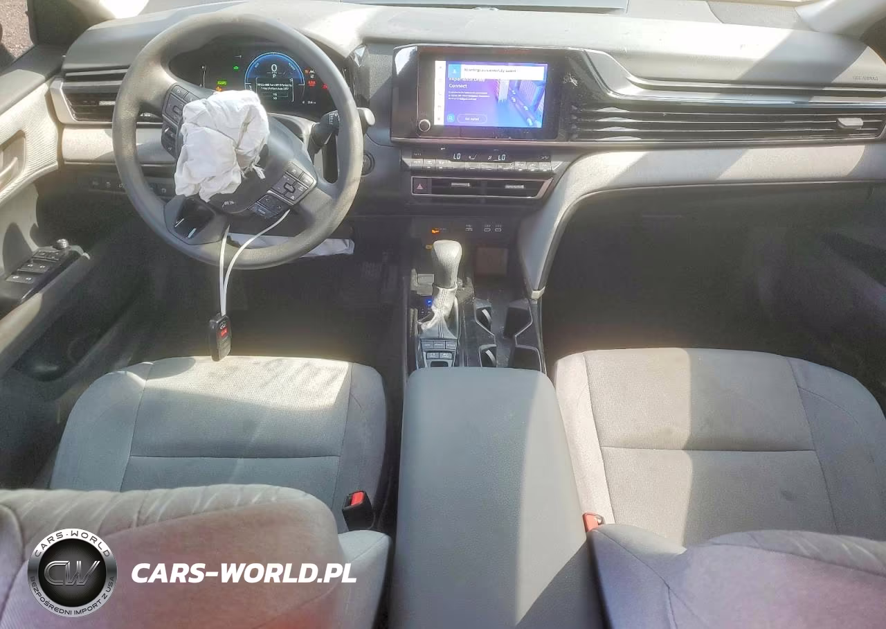2025 Toyota Camry Le VIN:4T1DAACK5SU600277 - 8