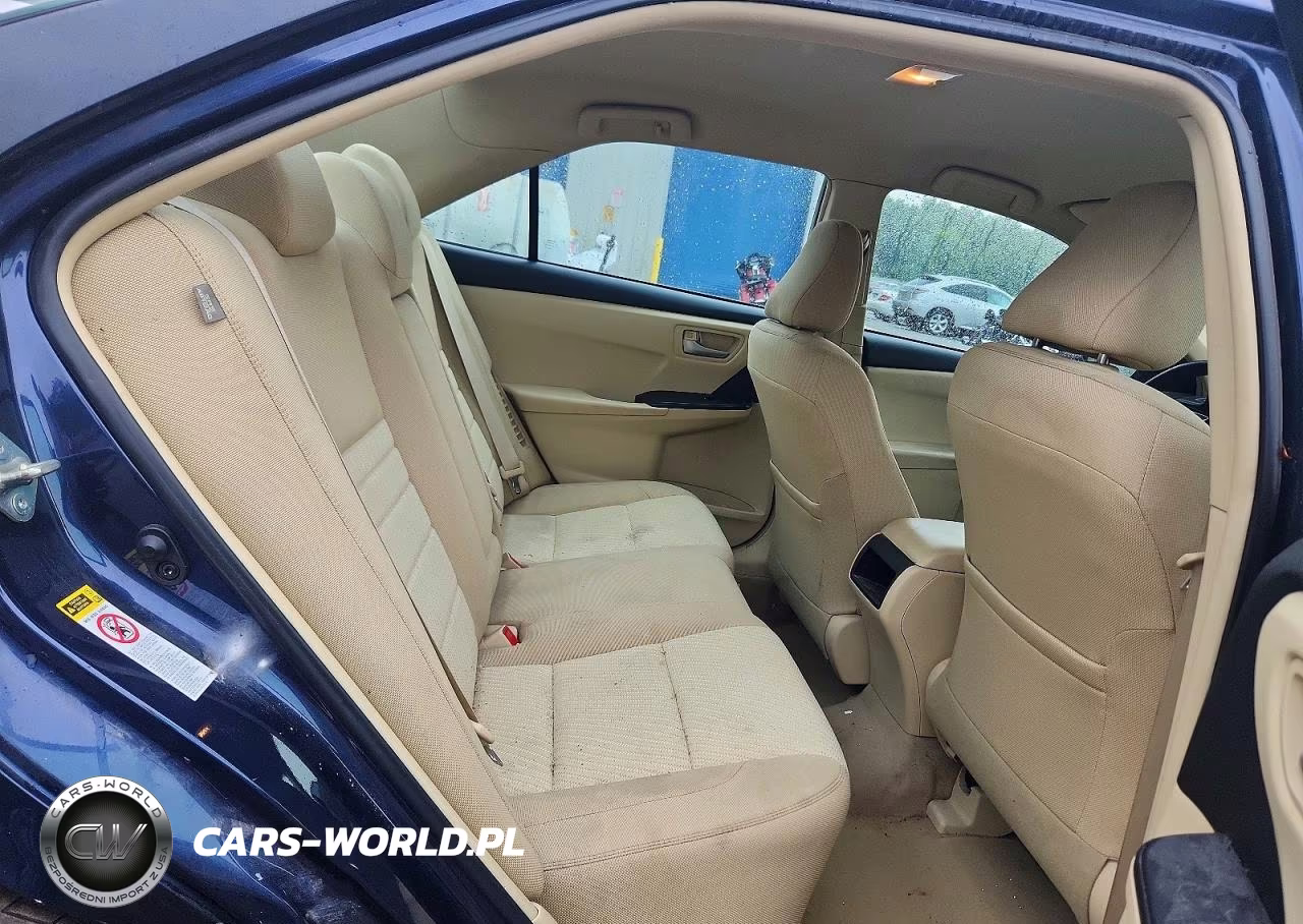 2015 Toyota Camry Hybrid Le VIN:4T1BD1FKXFU174974 - 10