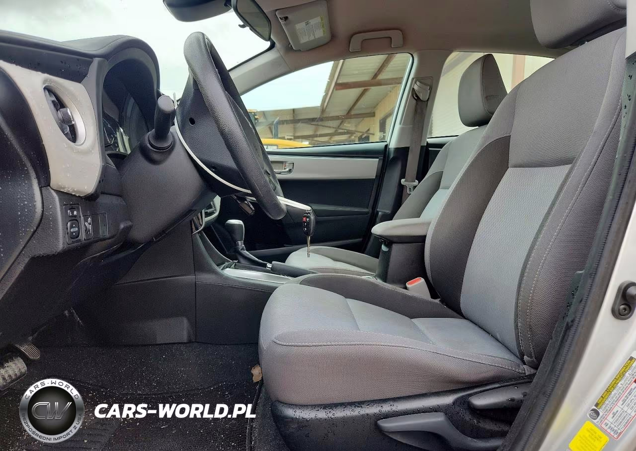 2017 Toyota Corolla Le VIN:5YFBURHEXHP734731 - 7
