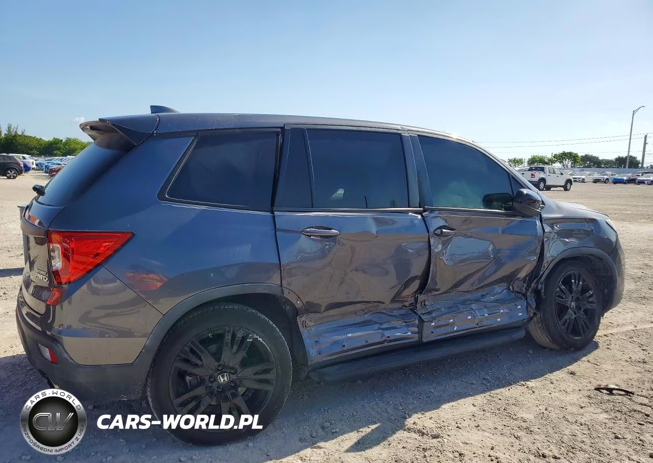 2021 Honda Passport Sport VIN:5FNYF8H23MB021339 - 3