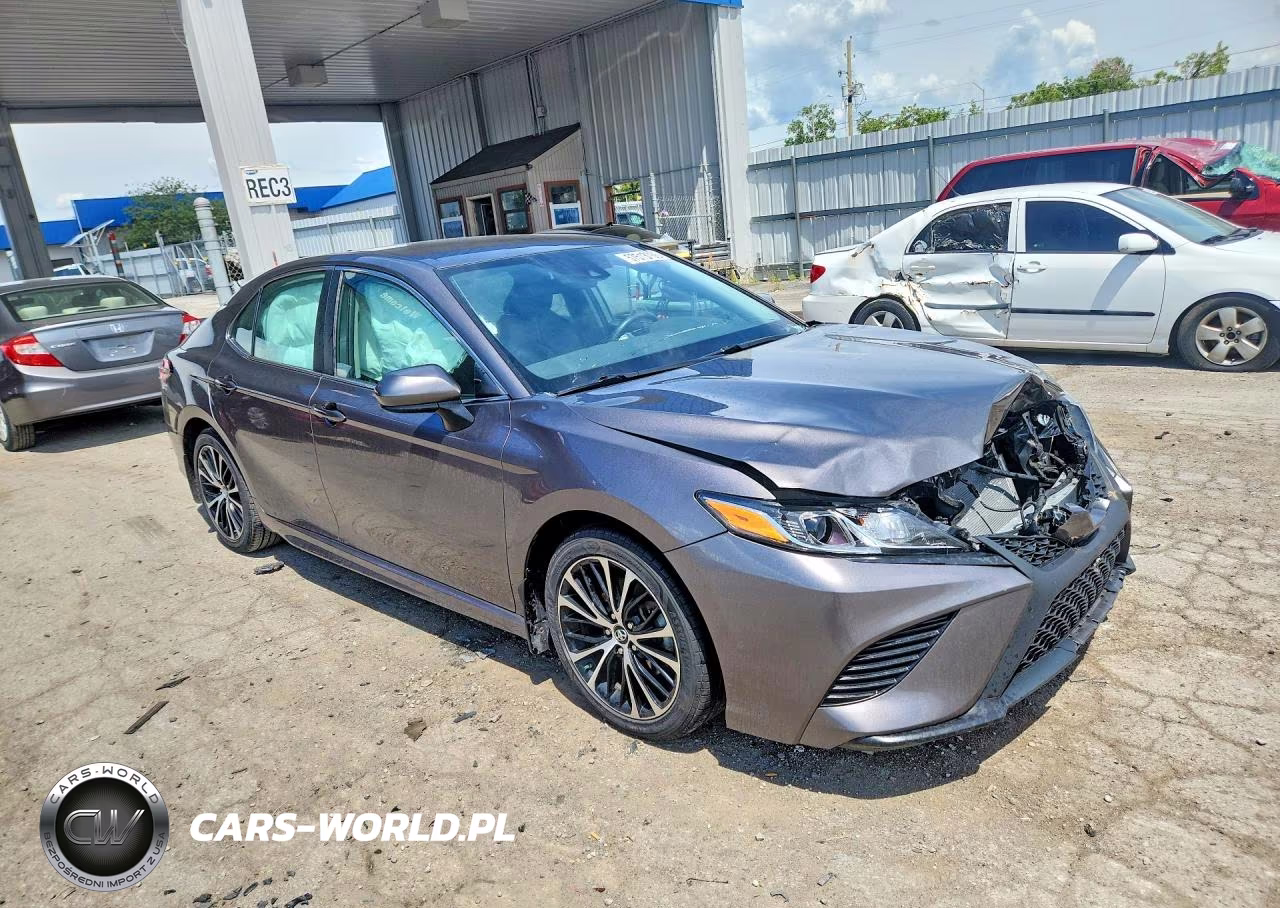 2019 Toyota Camry Se VIN:4T1B11HK8KU229566 - 4