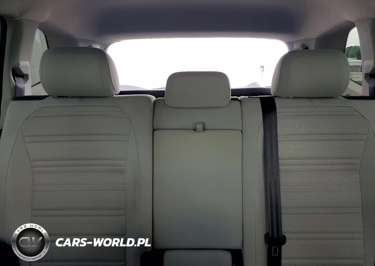 2024 Volkswagen Tiguan S VIN:3VVRB7AX6RM225220 - 10