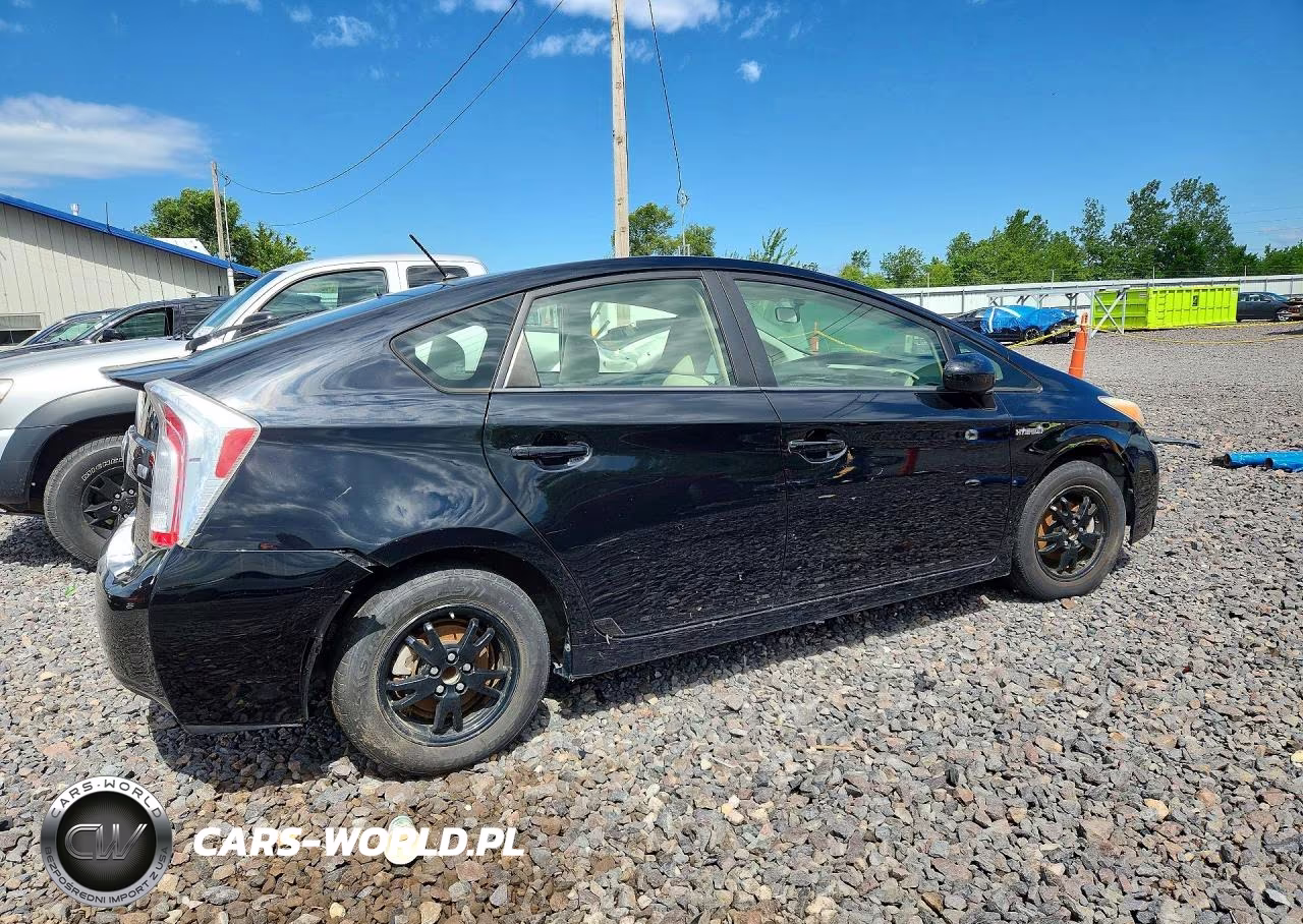 2012 Toyota Prius Two VIN:JTDKN3DU9C5388488 - 3
