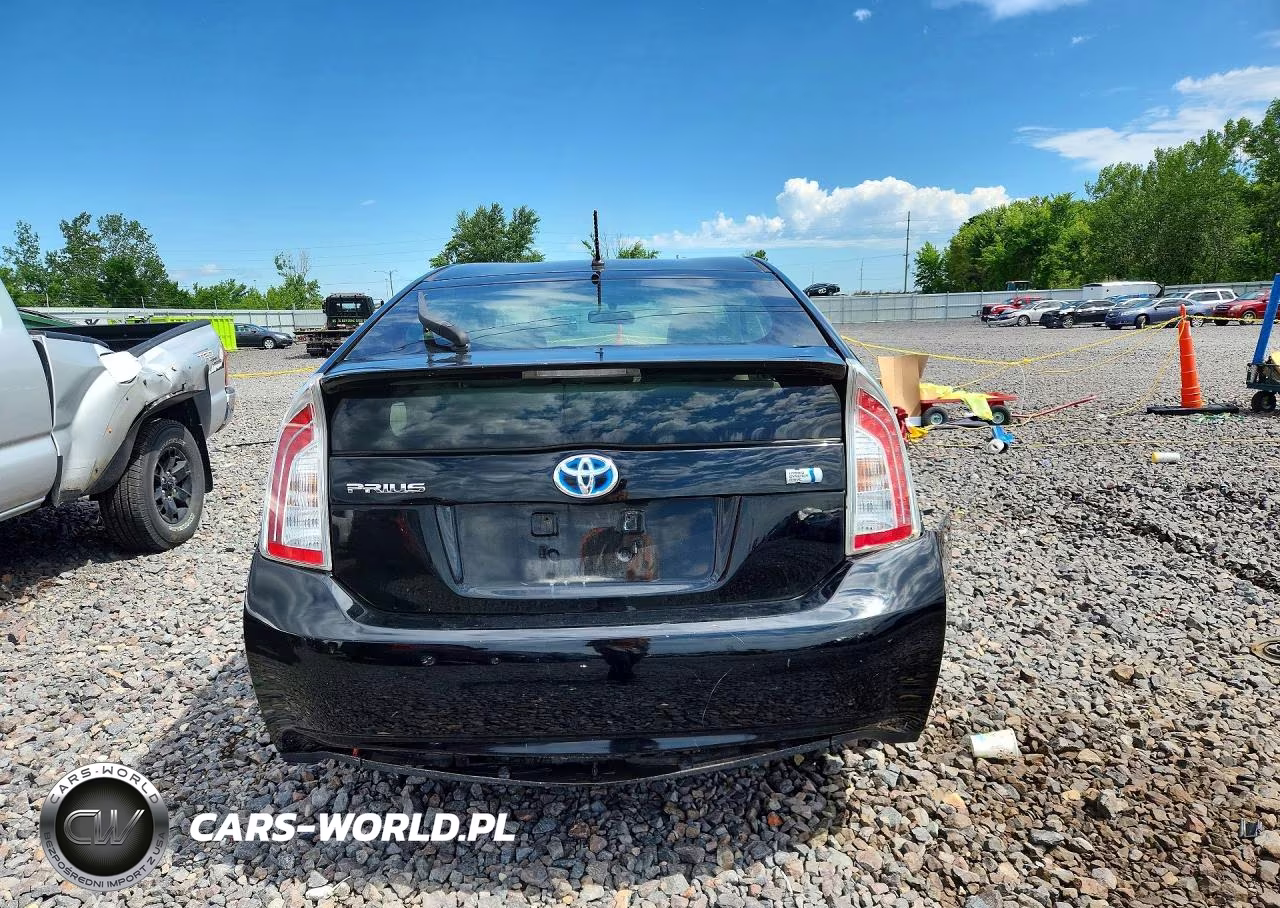 2012 Toyota Prius Two VIN:JTDKN3DU9C5388488 - 6