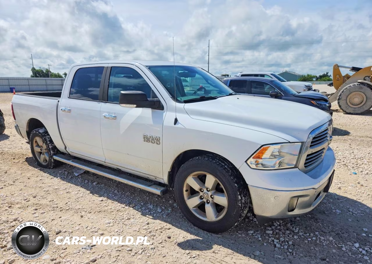 2016 Ram 1500 Slt VIN:1C6RR6LG0GS403295 - 4