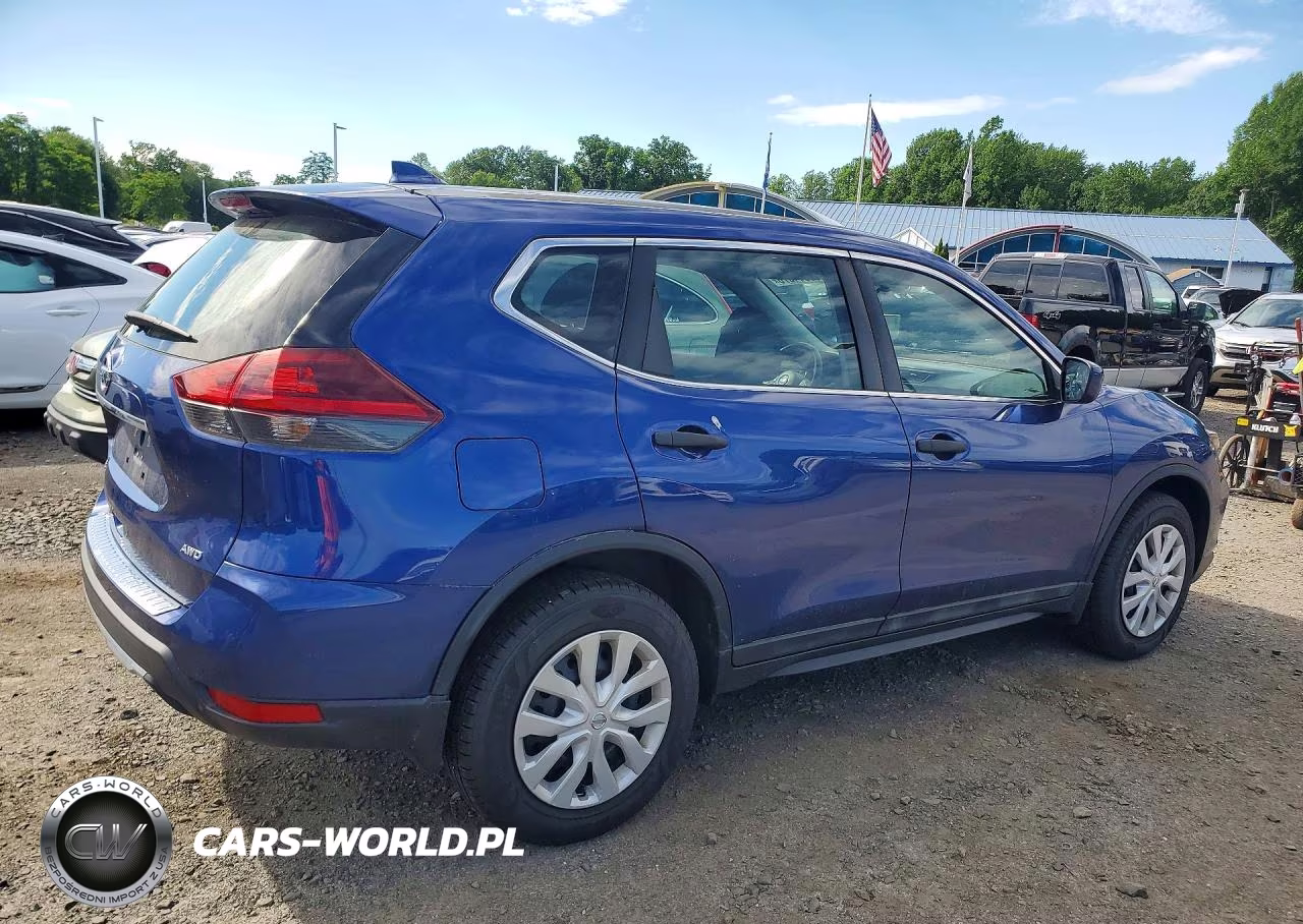 2018 Nissan Rogue S VIN:5N1AT2MV5JC790422 - 3