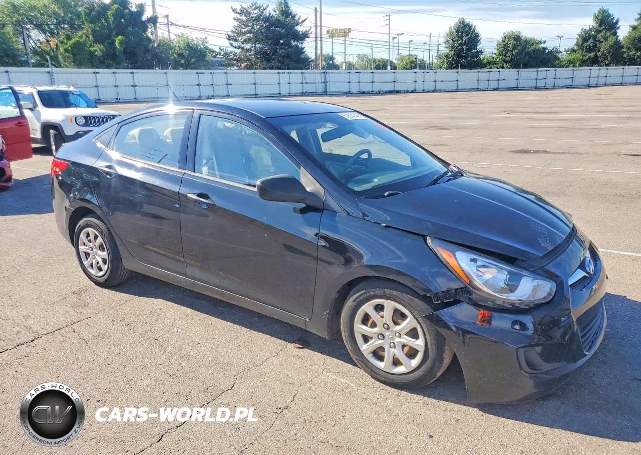 2013 Hyundai Accent Gls VIN:KMHCT4AE1DU448912 - 4