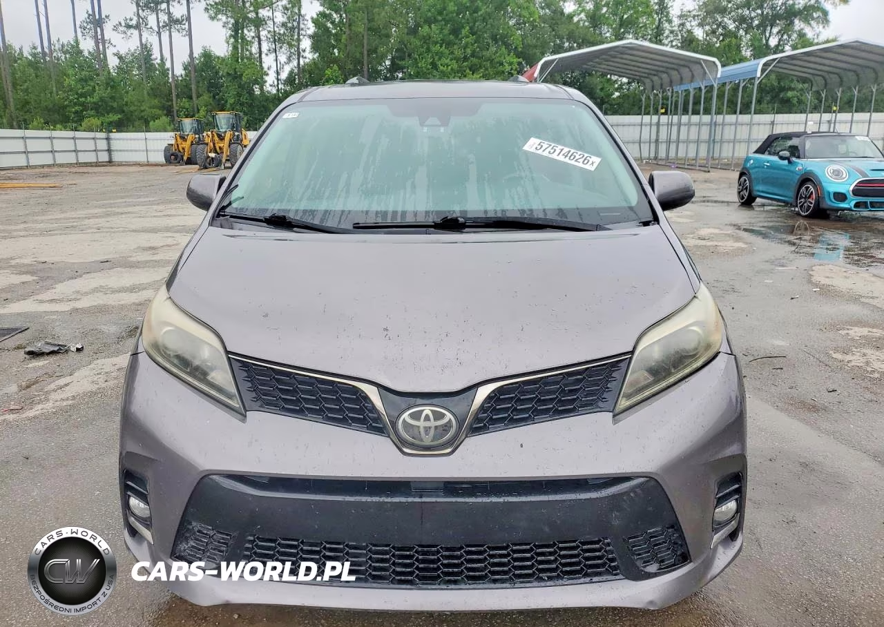 2018 Toyota Sienna Se 8-Passenger VIN:5TDXZ3DC1JS904819 - 5