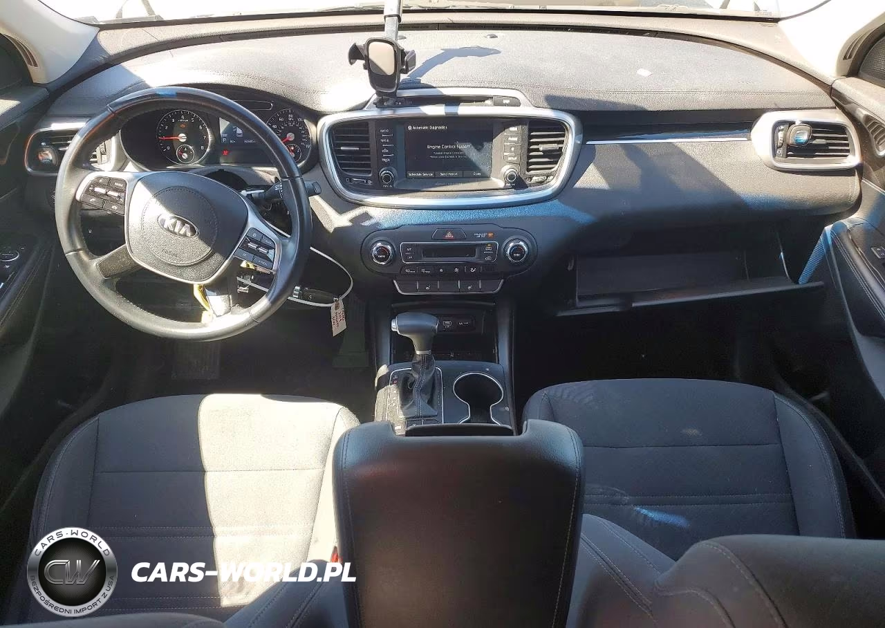 2019 Kia Sorento VIN:5XYPGDA30KG597223 - 8
