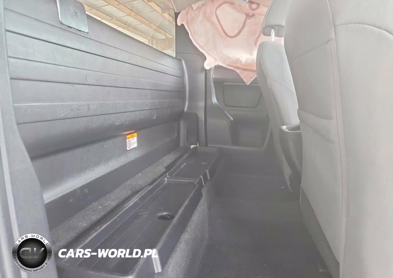2019 Toyota Tacoma Sr VIN:5TFRX5GN9KX153245 - 10