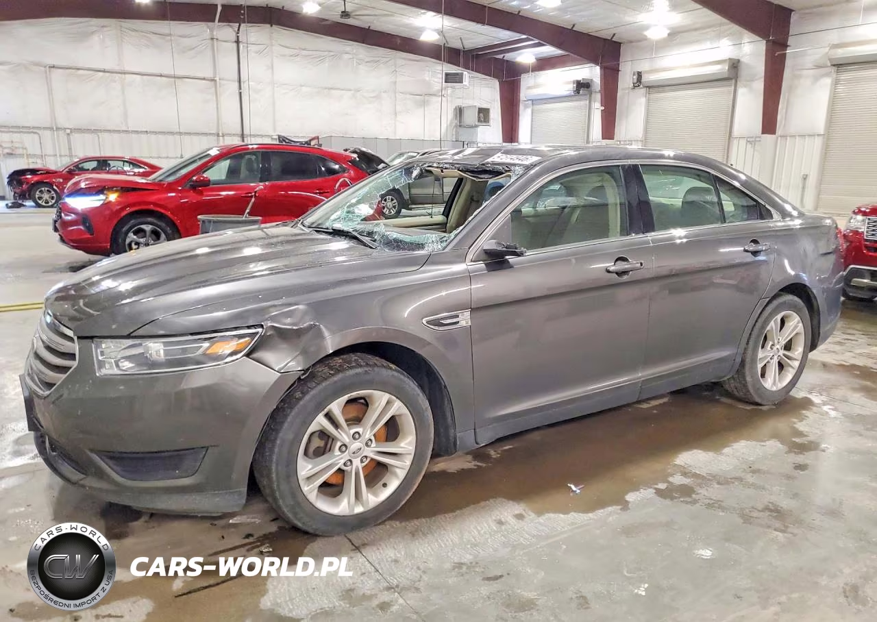 2015 Ford Taurus Se – zdjęcie 1 z 12