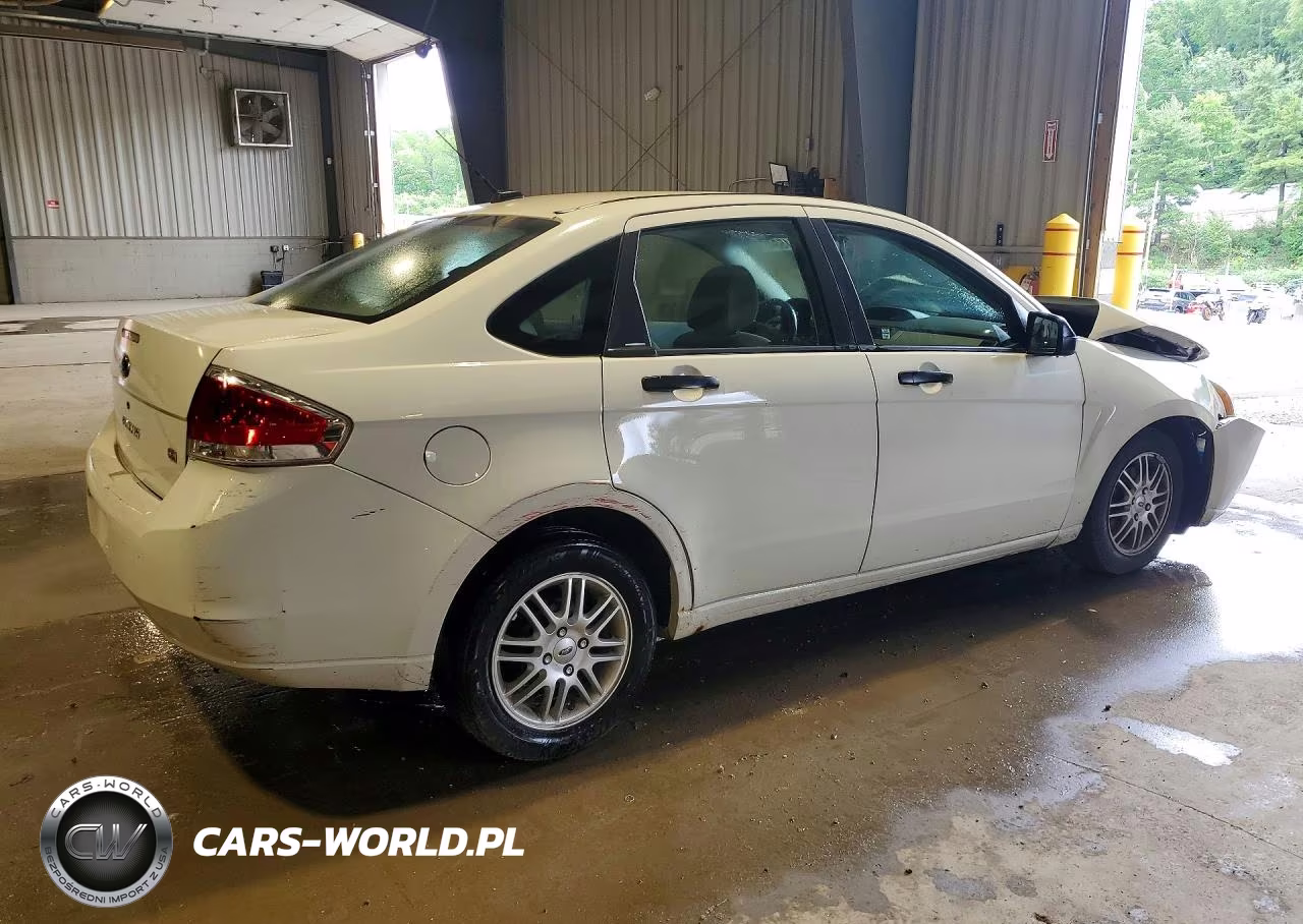 2009 Ford Focus Se VIN:1FAHP35N09W123379 - 3