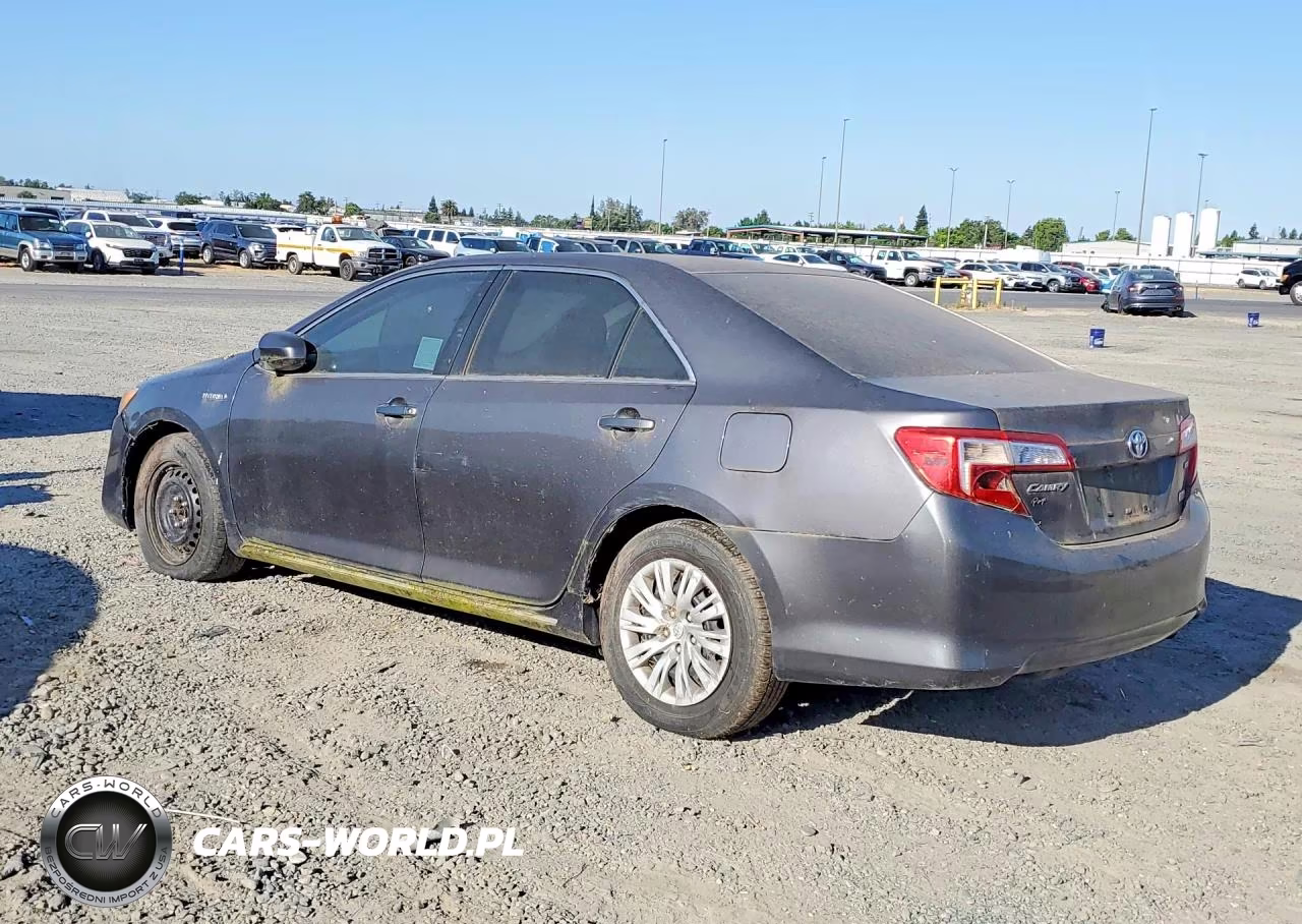 2013 Toyota Camry Hybrid Le VIN:4T1BD1FK2DU096445 - 2